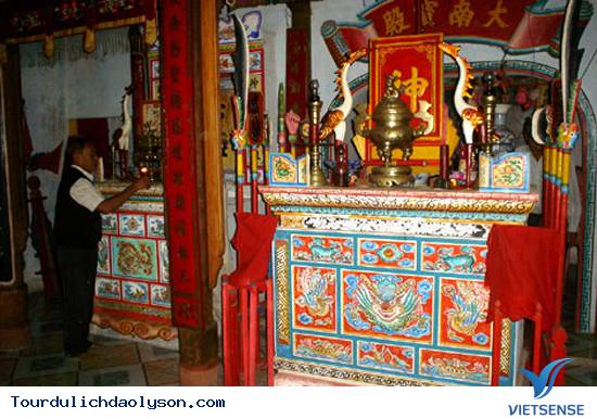 Lăng thờ cá ông