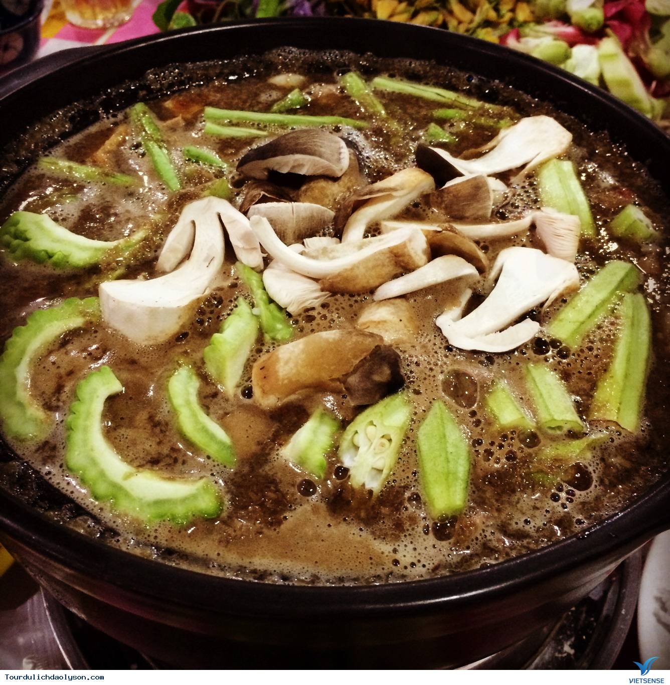 laumanquangngai laumanquangngai