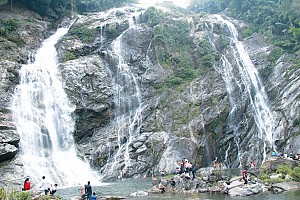 Những điểm du lịch Lý Sơn hút khách trong dịp hè Những điểm du lịch Lý Sơn hút khách trong dịp hè