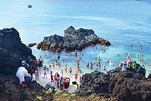 Rộn ràng du lịch ngày hè trên đảo Lý Sơn Rộn ràng du lịch ngày hè trên đảo Lý Sơn
