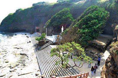 Chùa Hang Đảo Lý Sơn Chùa Hang Đảo Lý Sơn