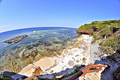 Ngôi chùa trong vách đá xứ Quảng Ngãi Ngôi chùa trong vách đá xứ Quảng Ngãi