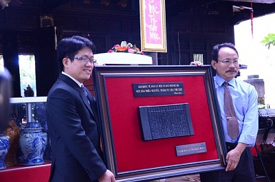 Tiếp nhận phiên bản mộc bản triều Nguyễn về đảo Lý Sơn và Hoàng Sa Tiếp nhận phiên bản mộc bản triều Nguyễn về đảo Lý Sơn và Hoàng Sa