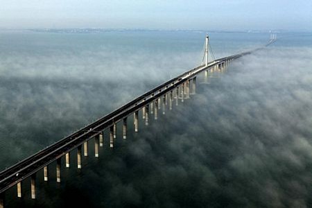 Cầu vượt biển nối hai đảo Lý Sơn