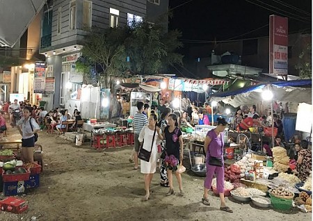 Chợ đêm Lý Sơn hấp dẫn du khách