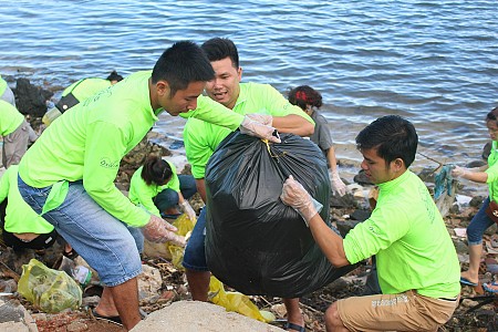 Hơn 500 “anh em” đến đảo Lý Sơn dọn rác Hơn 500 “anh em” đến đảo Lý Sơn dọn rác