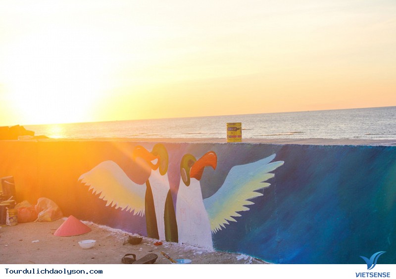 Ngỡ Ngàng Vẻ Đẹp Con Đường Bích Họa Đầu Tiên Trên Đảo Lý Sơn - Ảnh 4