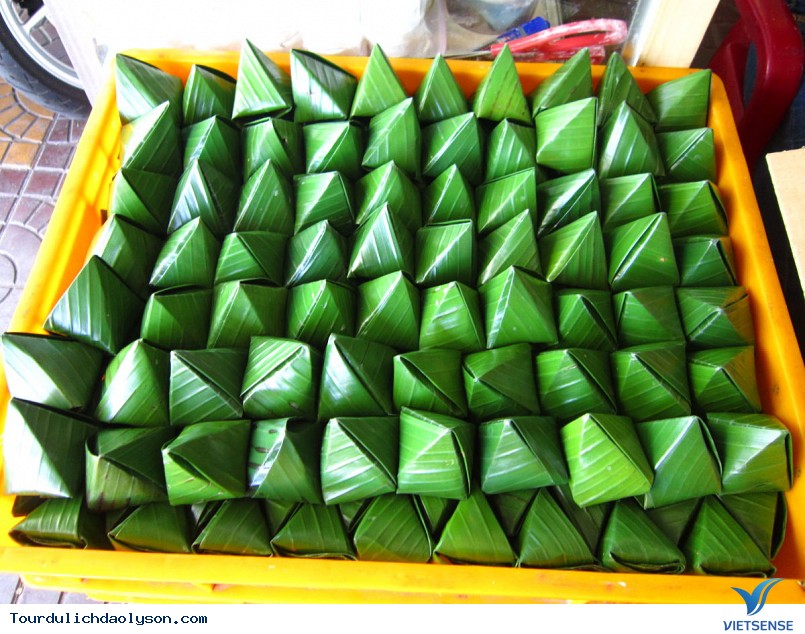 Bánh ít Lá Gai đặc sản đảo Lý Sơn - Ảnh 1