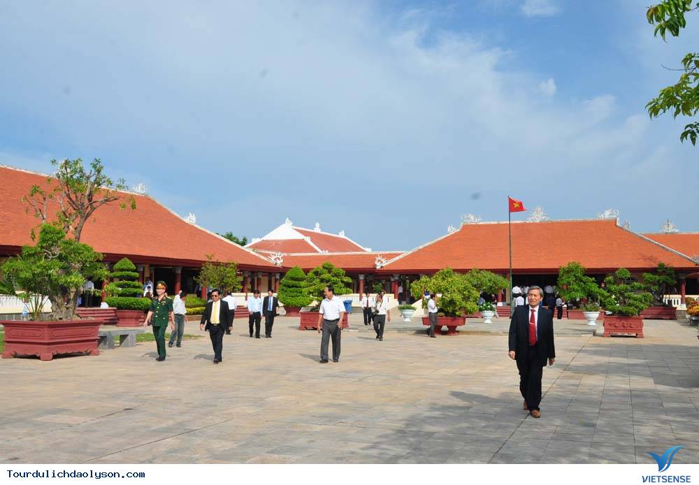 Khu lưu niệm Cố Thủ Tướng Phạm Văn