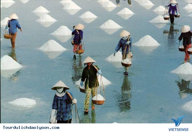 Biển Sa Huỳnh đi cùng lịch sử nước nhà - Ảnh 2 Biển Sa Huỳnh đi cùng lịch sử nước nhà - Ảnh 2