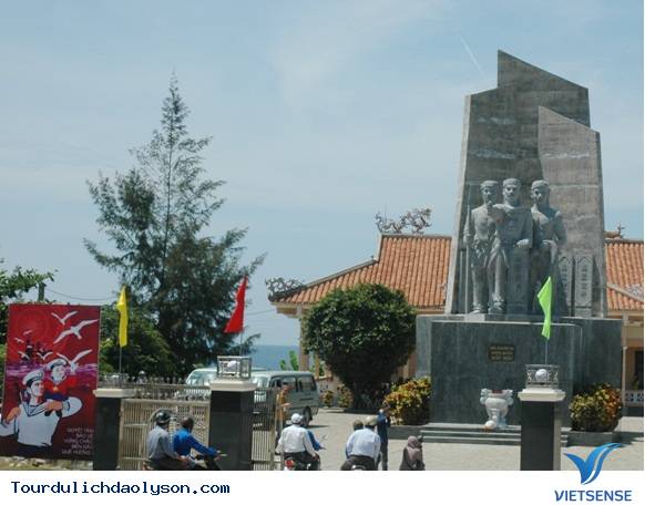Biển đảo Lý Sơn đẹp như hoa gấm - Ảnh 3 Biển đảo Lý Sơn đẹp như hoa gấm - Ảnh 3
