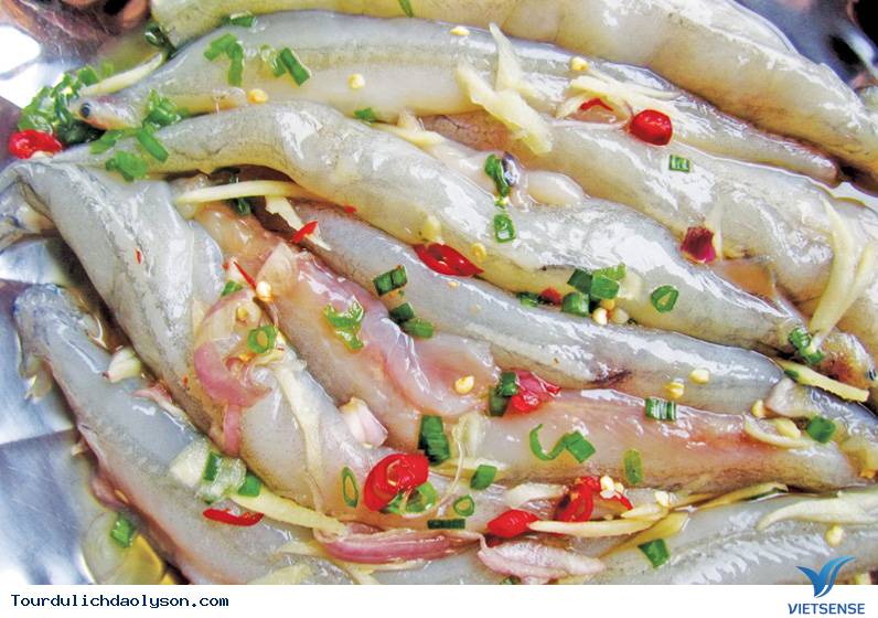 Cá khoai món ngon hút khách mùa biển đảo - Ảnh 1