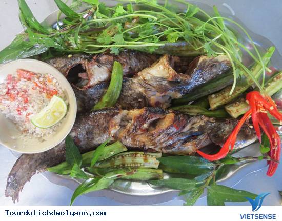 Cá leo nướng chấm muối ớt đặc sản Quảng Ngãi - Ảnh 1