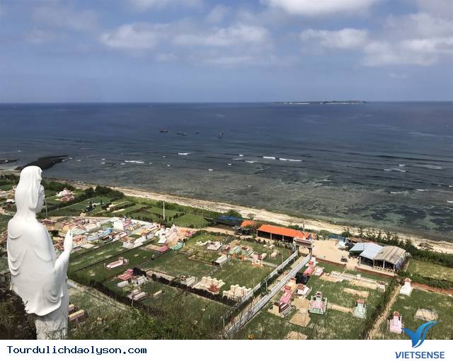 Cảnh quan của chùa Đục