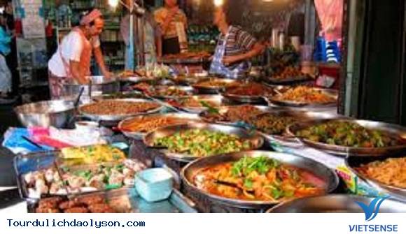 Chợ đêm sông Trà, Quảng Ngãi