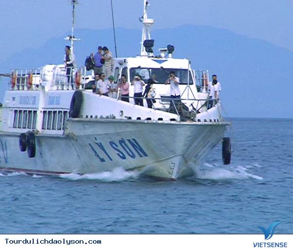 Đảm bảo an toàn cháy nổ trên tuyến Sa Kỳ- Lý Sơn - Ảnh 1