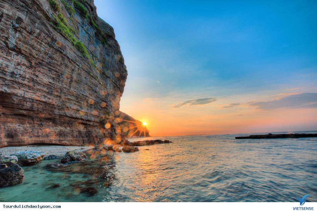 Đảo Lý Sơn giữa muôn trùng sóng vỗ - Ảnh 2