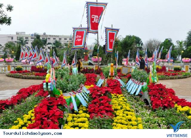 Đảo Lý Sơn- Quảng Ngãi rực rỡ đón xuân - Ảnh 5 Đảo Lý Sơn- Quảng Ngãi rực rỡ đón xuân - Ảnh 5