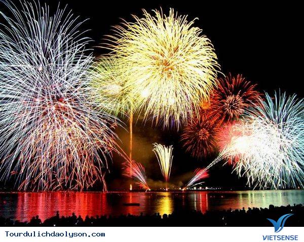 Địa điểm bắn pháo hoa giao thừa dịp Tết Bính Thân 2016 tại Quảng Ngãi - Ảnh 1 Địa điểm bắn pháo hoa giao thừa dịp Tết Bính Thân 2016 tại Quảng Ngãi - Ảnh 1