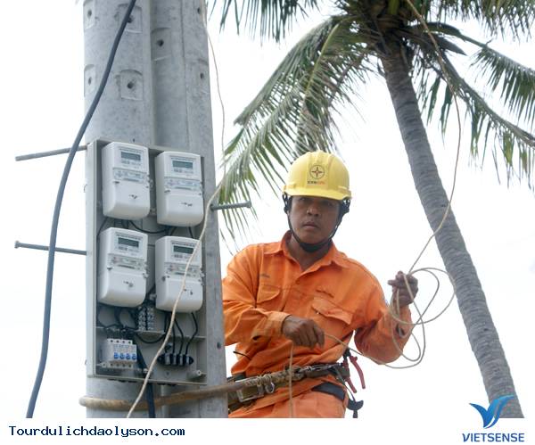 Điện lưới ra đảo Bé Lý Sơn - Ảnh 1 Điện lưới ra đảo Bé Lý Sơn - Ảnh 1