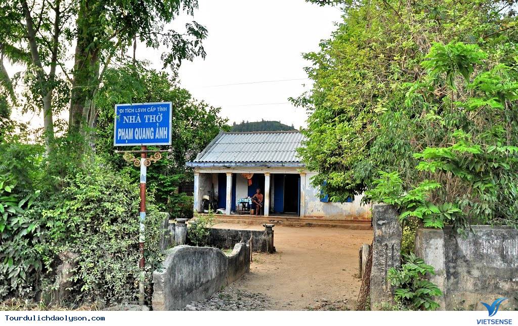 hành trình Lý Sơn thăm nhà thờ Phạm Quang Ảnh - Ảnh 1