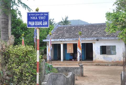 hành trình Lý Sơn thăm nhà thờ Phạm Quang Ảnh - Ảnh 3