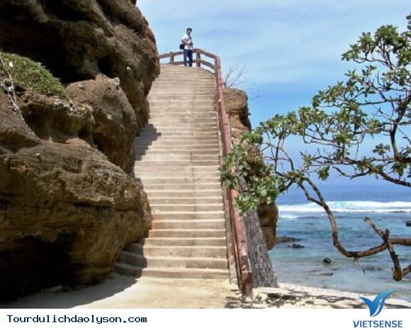 hành trình tâm linh miếu thiêng cửa biển Sa Huỳnh - Ảnh 2