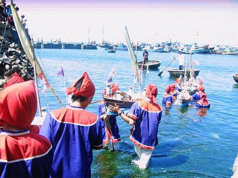 Viếng mộ gió Lý Sơn đầu năm mới - Ảnh 3