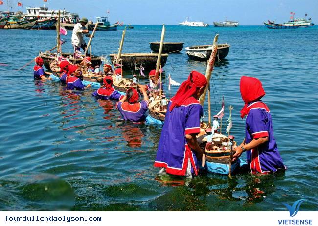 Ghé thăm quê hương hải đội Hoàng Sa - Ảnh 1