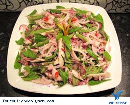 Gỏi râu mực Xứ Quảng - Ảnh 1 Gỏi râu mực Xứ Quảng - Ảnh 1