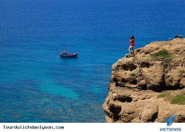 Hồ nước ngọt trên đỉnh núi Thới Lới đảo Lý Sơn - Ảnh 4 Hồ nước ngọt trên đỉnh núi Thới Lới đảo Lý Sơn - Ảnh 4