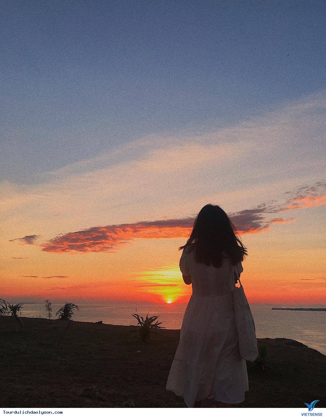 Hoàng hôn trên đỉnh Thới Lới 