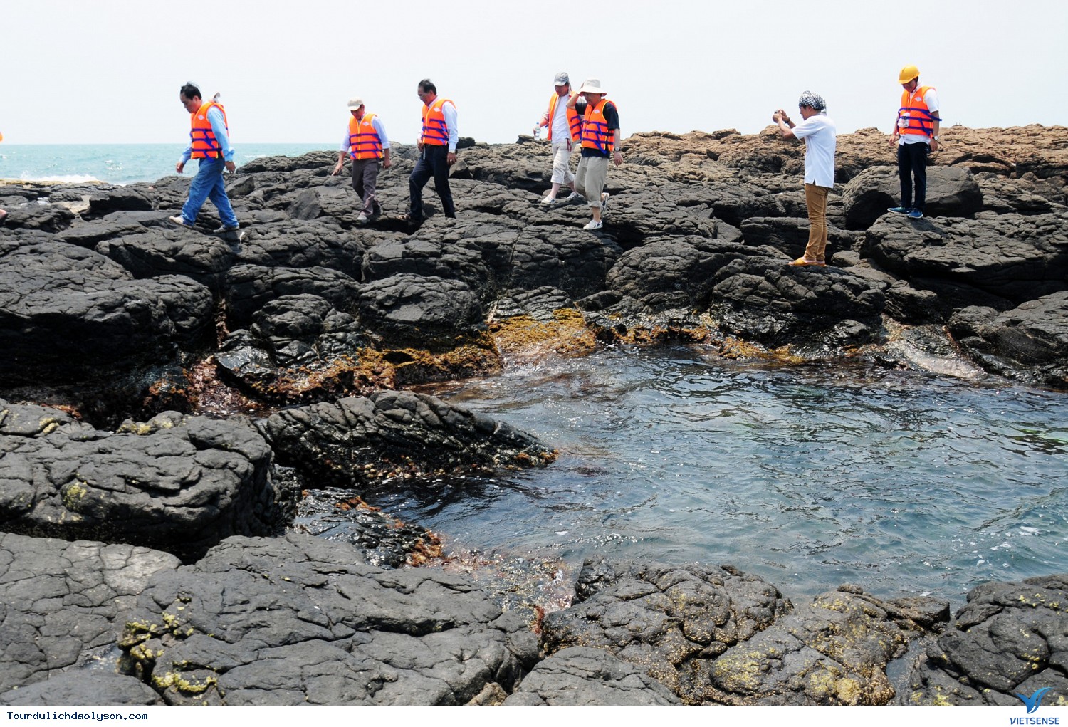 Hòn Bằng Than- Quảng Ngãi - Ảnh 1 Hòn Bằng Than- Quảng Ngãi - Ảnh 1