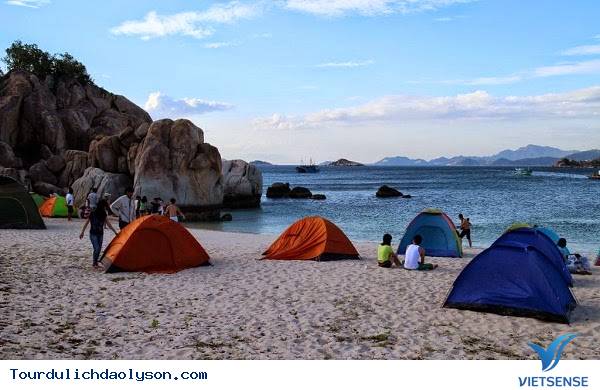 Khách sạn Lý Sơn cháy phòng khách cắm trại ven biển - Ảnh 3