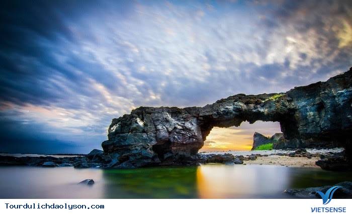 Khám phá cảnh đẹp biển đảo Lý Sơn - Ảnh 2