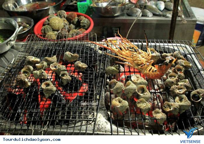 Khám Phá Hương Vị Hải Sản Nướng Trên Biển Đêm Ở Lý Sơn - Ảnh 3