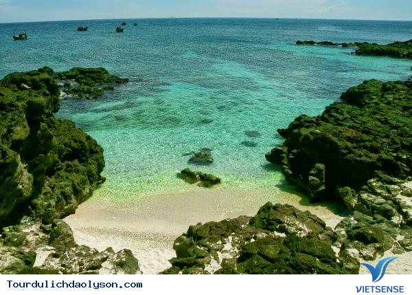 Khép lại Mùa thăm quan, nghỉ dưỡng đảo Lý Sơn- Quảng Ngãi - Ảnh 1 Khép lại Mùa thăm quan, nghỉ dưỡng đảo Lý Sơn- Quảng Ngãi - Ảnh 1