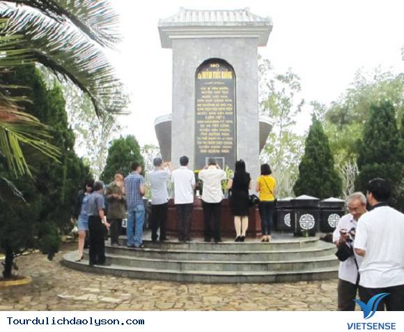 Tham quan khu di tích cụ Huỳnh - Ảnh 2