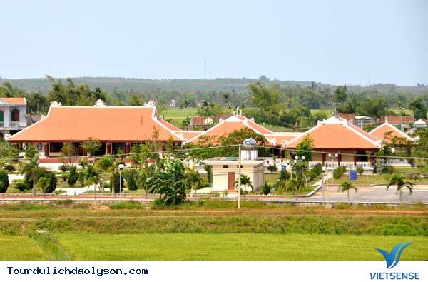 Khu lưu niệm cố thủ tướng Phạm Văn Đồng, Quảng Ngãi 