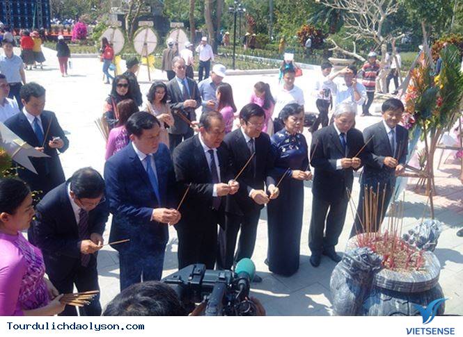 Lễ tưởng niệm 50 năm Sơn Mỹ bị thảm sát - Ảnh 3 Lễ tưởng niệm 50 năm Sơn Mỹ bị thảm sát - Ảnh 3