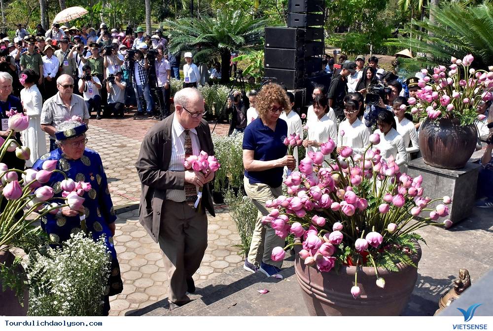 Lễ tưởng niệm 50 năm Sơn Mỹ bị thảm sát - Ảnh 5 Lễ tưởng niệm 50 năm Sơn Mỹ bị thảm sát - Ảnh 5