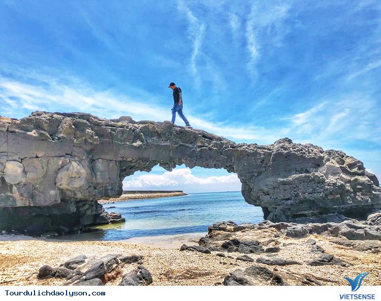 Cổng Tò Vò Lý Sơn Cổng Tò Vò Lý Sơn