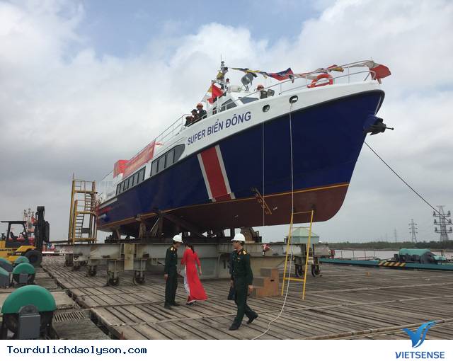 Lý Sơn đã có tàu 1 triệu USD đưa khách ra đảo - Ảnh 1 Lý Sơn đã có tàu 1 triệu USD đưa khách ra đảo - Ảnh 1