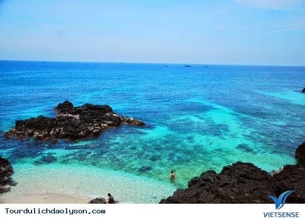 Lý Sơn đâu chỉ có tỏi mà có cả thiên đường biển đẹp - Ảnh 2