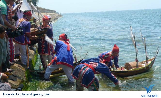 Lý Sơn hòn đảo tiền tiêu của Quảng Ngãi - Ảnh 2 Lý Sơn hòn đảo tiền tiêu của Quảng Ngãi - Ảnh 2