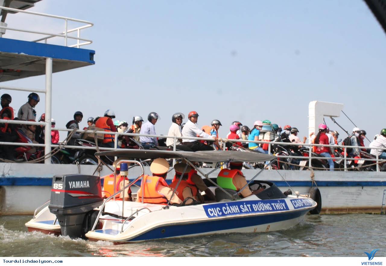 Lý Sơn tăng cường kiểm soát trật tự giao thông trên đảo - Ảnh 1 Lý Sơn tăng cường kiểm soát trật tự giao thông trên đảo - Ảnh 1