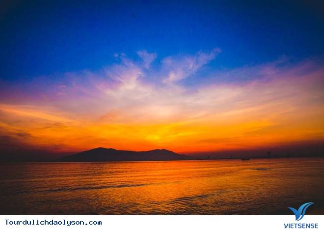 Ngắm bình minh trên đảo Lý Sơn - Ảnh 1