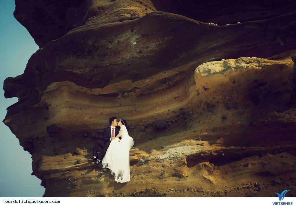 Ngất ngây ảnh cưới trên biển đảo Lý Sơn - Ảnh 2 Ngất ngây ảnh cưới trên biển đảo Lý Sơn - Ảnh 2