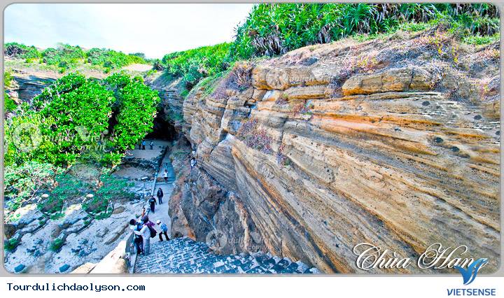 Ngôi chùa trong vách đá xứ Quảng - Ảnh 6