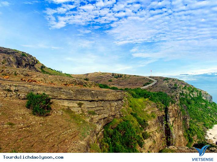 Ngọn núi xứng tầm di tích quốc gia chỉ có ở Xứ Quảng - Ảnh 2